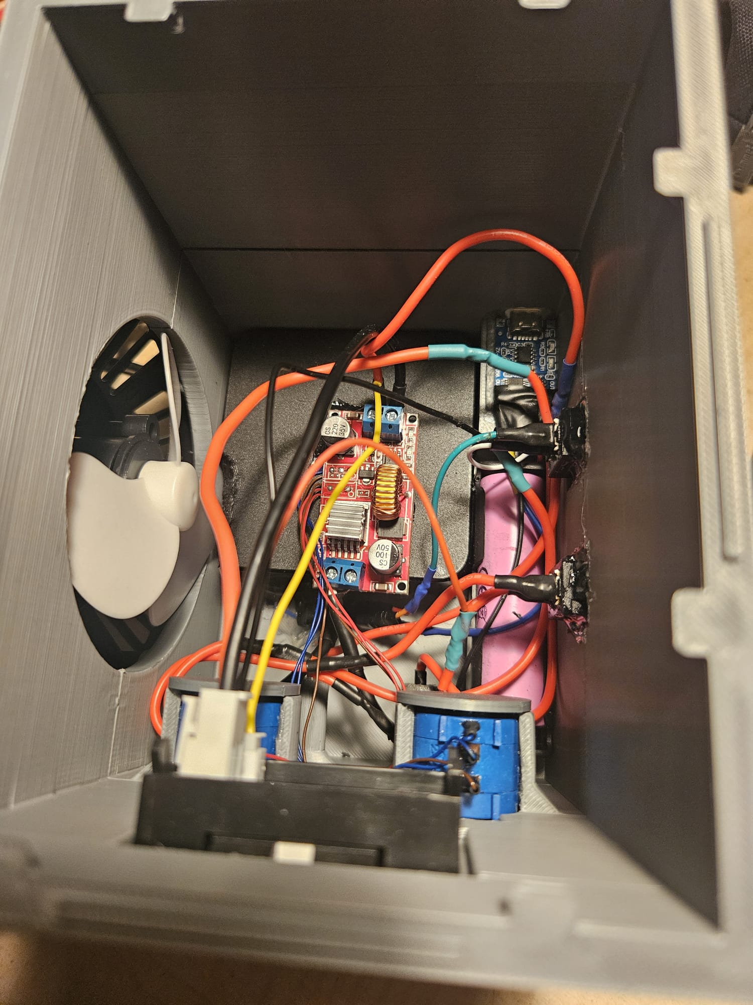 Smart Bench Power Supply Interior Electronics Layout